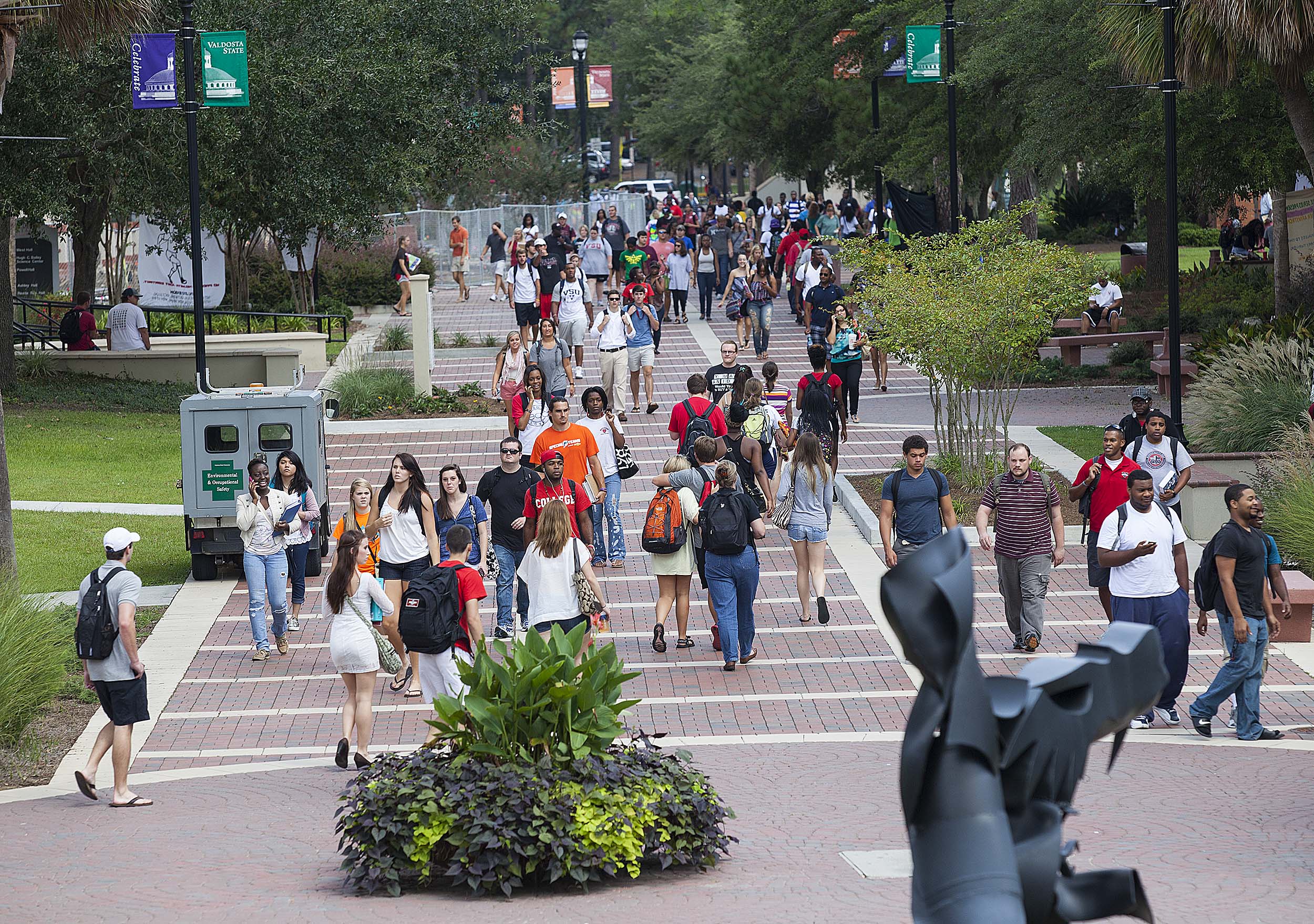 Students on pedestrian mall