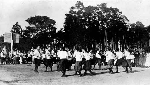 S.G.S.N.C Students playing sports on field day