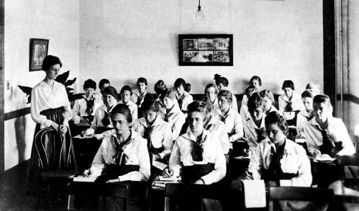 1923 Womans College Classroom
