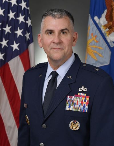 gen-hartle1.jpg