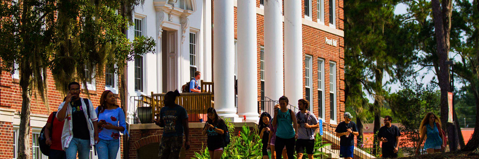 Students outside of Pound Hall