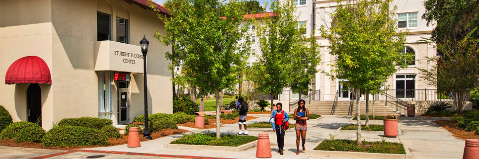 Students outside of Academic Support Center
