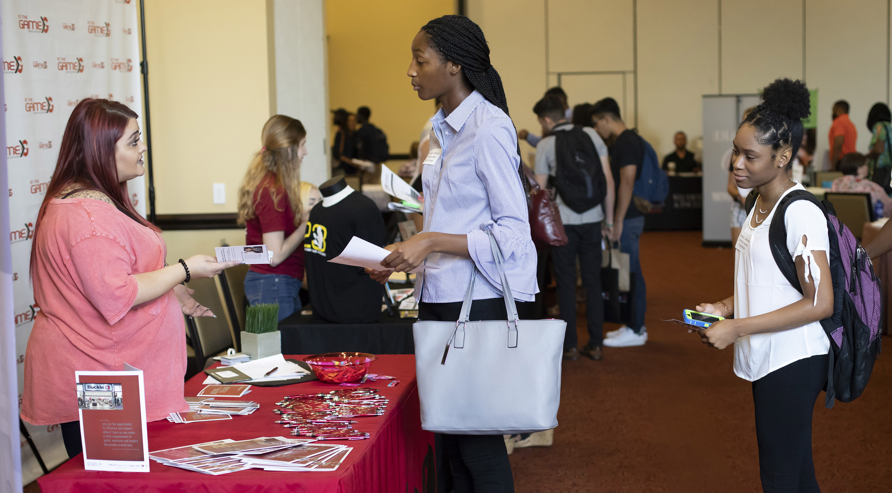job-fair_10.jpg